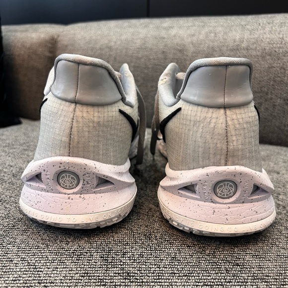 KYRIE 4’s, size 14, basketball sneakers - Picture 6 of 8